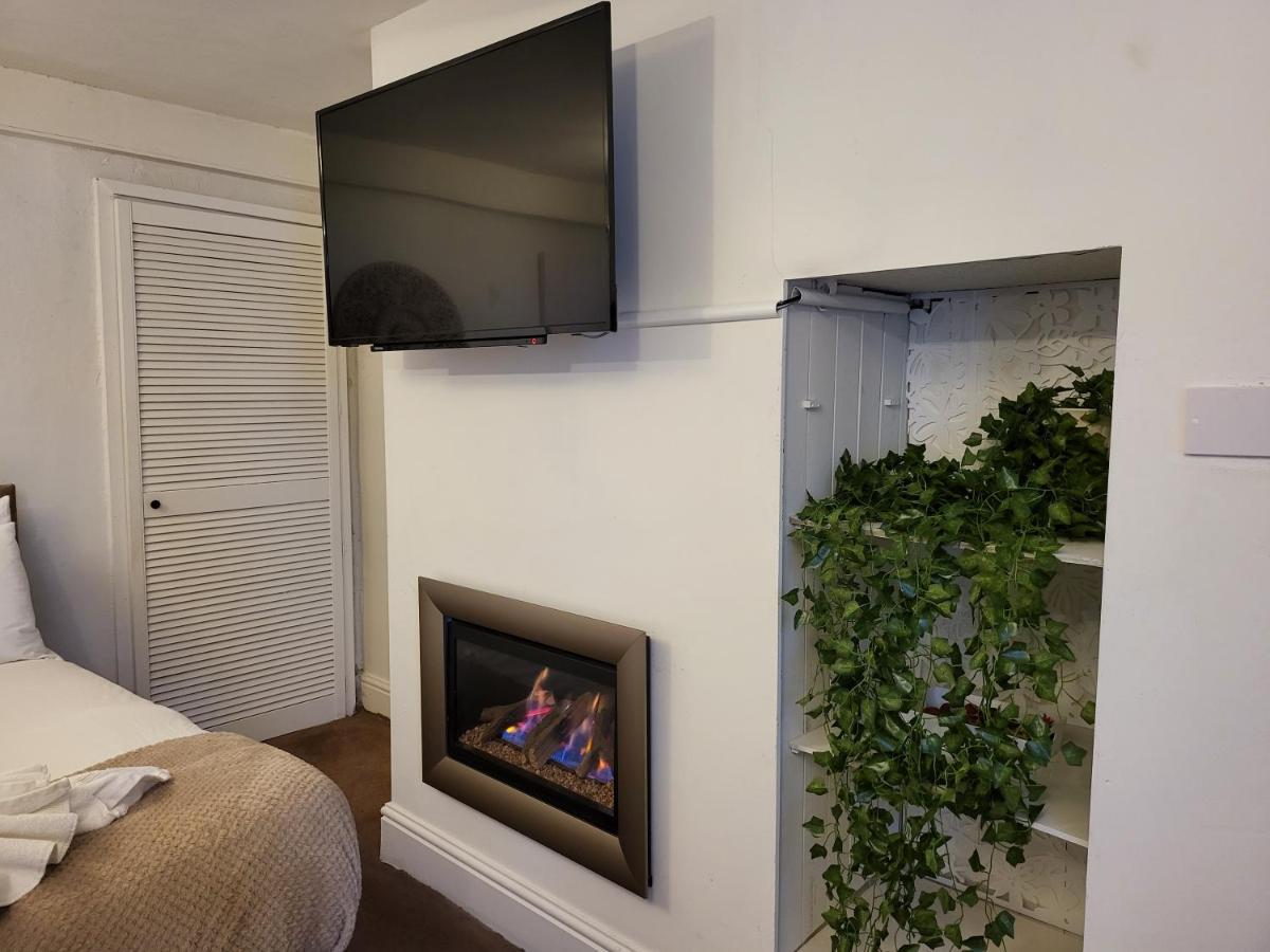 Seaside Flat With Fast Wifi Apartment สการ์โบโรห์ ภายนอก รูปภาพ